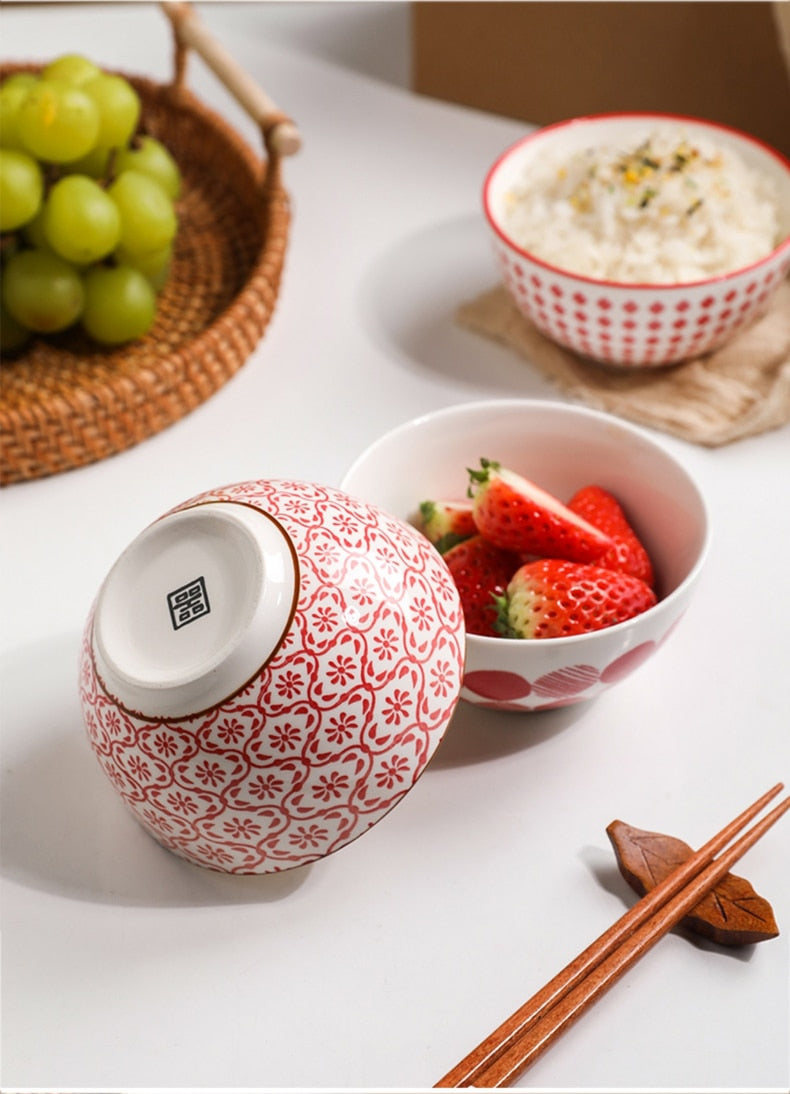 Elegant Floral Ceramic Bowl Set – Japanese & Korean Style Tableware with Gift Box (5-Piece, Blue or Red)